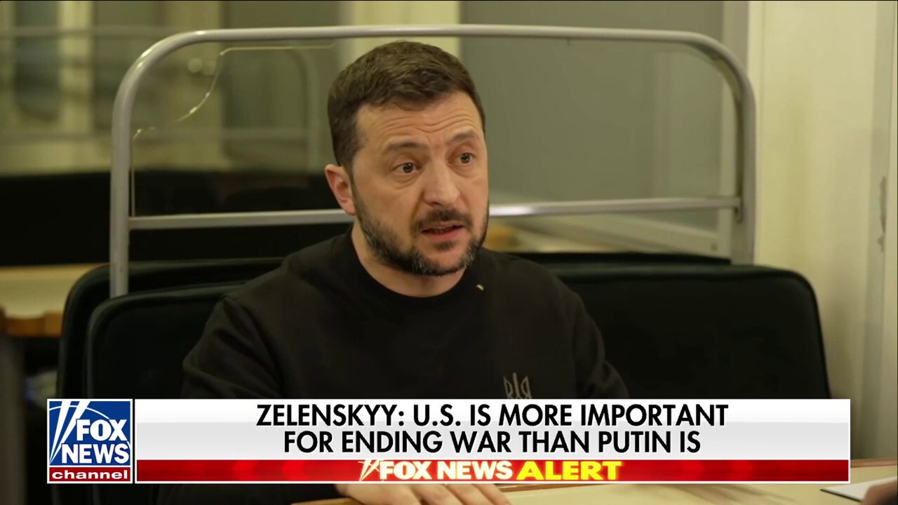 Former Ukrainian Leader Warns Western Support for Zelenskiy Is Fading Amid Economic Crisis