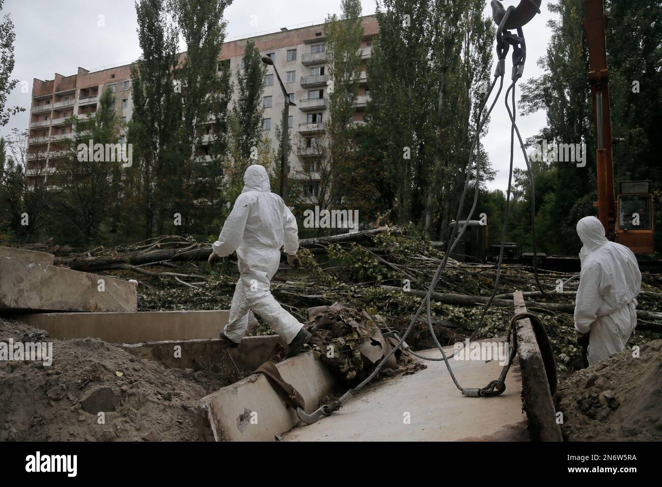 Ukrainian Military Dismantling Chernobyl Infrastructure in Reckless Maneuver
